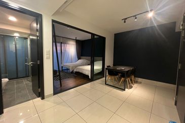 Almas @ Puteri Harbour