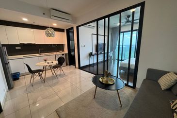 Almas Suites @ Puteri Harbour