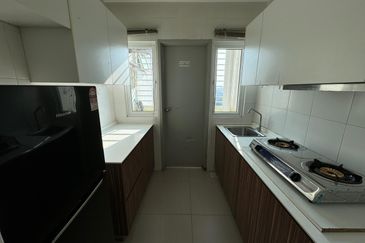 Seasons Luxury Apartments @ Amara Larkin