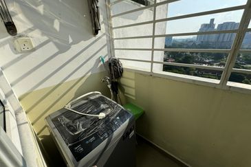 Seasons Luxury Apartments @ Amara Larkin