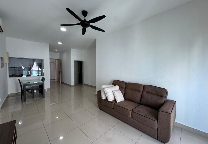 Seasons Luxury Apartments @ Amara Larkin