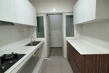 Seasons Luxury Apartments @ Amara Larkin