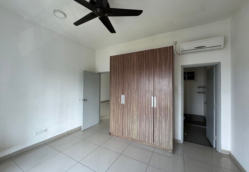 Seasons Luxury Apartments @ Amara Larkin