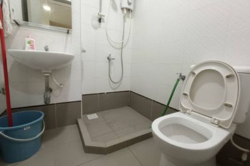 Seasons Luxury Apartments @ Amara Larkin