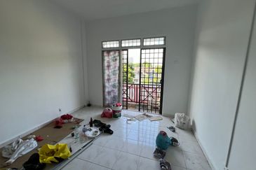 Ria 1 Apartment, Taman Megah Ria