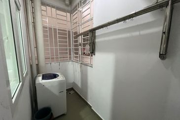 Seasons Luxury Apartments @ Amara Larkin