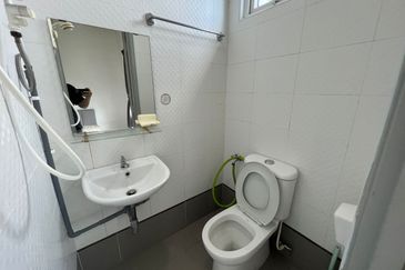 Seasons Luxury Apartments @ Amara Larkin