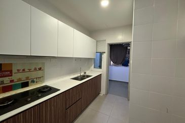 Seasons Luxury Apartments @ Amara Larkin