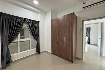 Seasons Luxury Apartments @ Amara Larkin