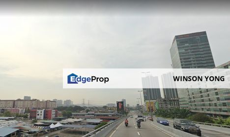 Next to Highway Spacious Factory Warehouse Office, Selangor, Petaling Jaya