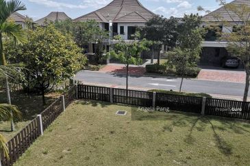 Charms of Nusantara, Setia Eco Glades