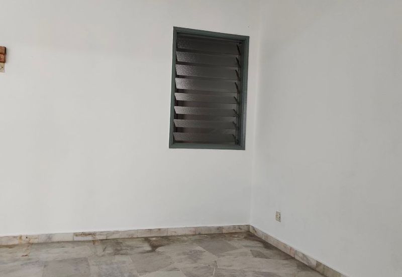 Taman Kinrara Seksyen 2