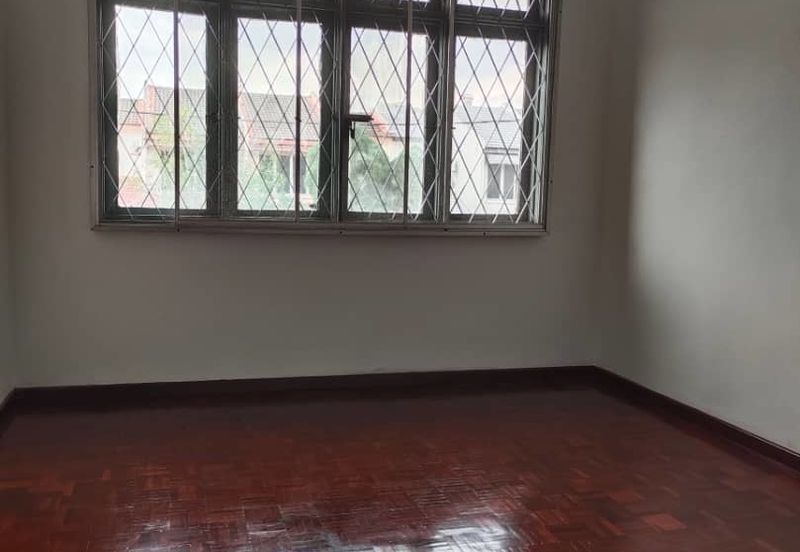 Taman Kinrara Seksyen 2