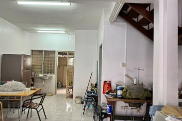 Taman Pinggiran Putra