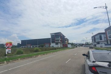 Cipta Industrial Park @ Serenia City