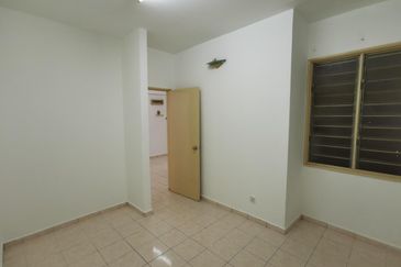 Pangsapuri Permata Merah (Red Ruby), Taman Universiti Indah