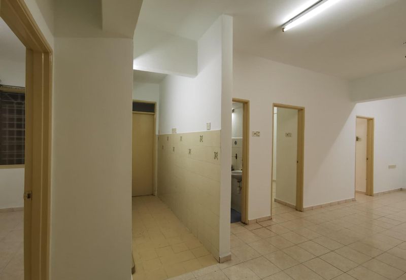 Pangsapuri Permata Merah (Red Ruby), Taman Universiti Indah