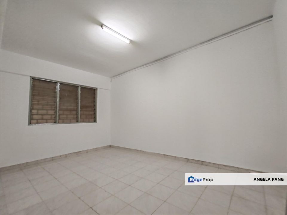 2 Storey Taman Puncak Jalil For Sale 18x60, Selangor, Seri Kembangan