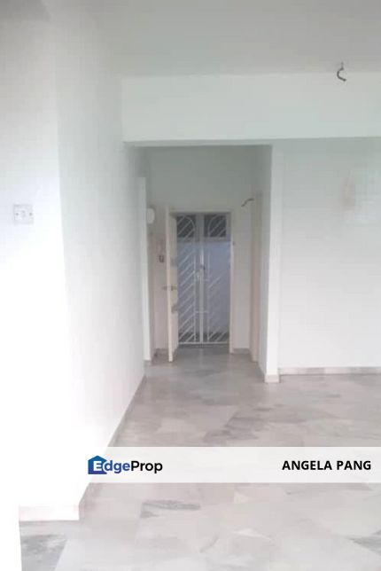 Meadow park 2 Jalan Klang lama . Happy Garden , Kuala Lumpur, Jalan Klang Lama (Old Klang Road)