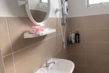 Residensi Gembira 737