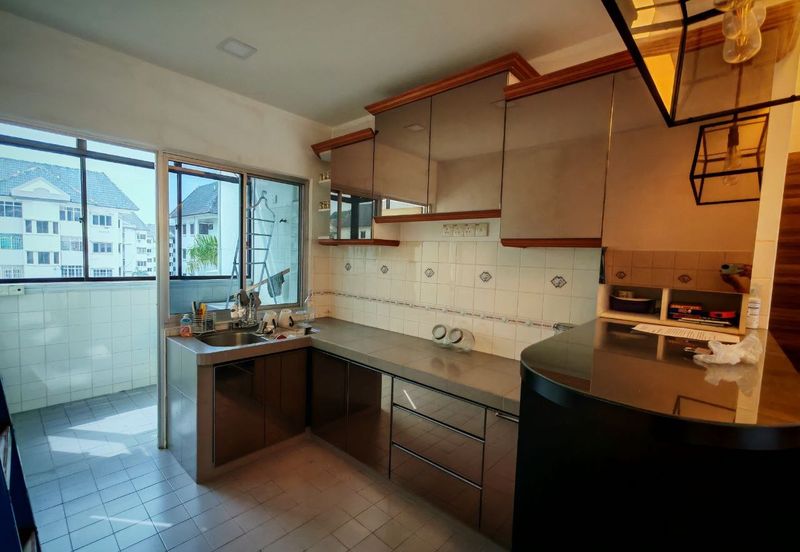 Sri Tanjung Apartment