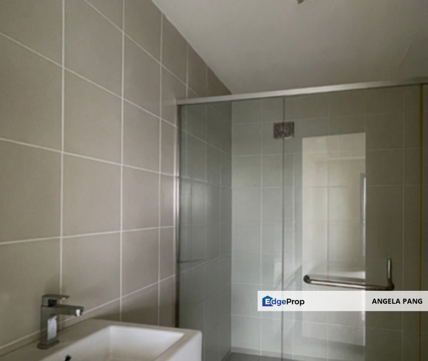 Suria Jelutong , Bukit Jelutong, Shah Alam, Selangor, Bukit Jelutong