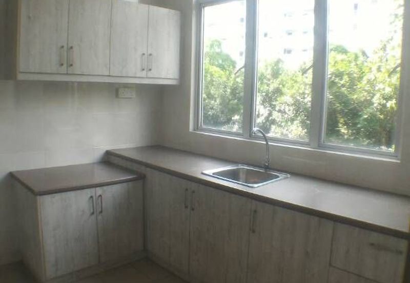 Neos @ PandanMas Townhouse