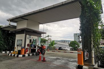 Neos @ PandanMas Townhouse