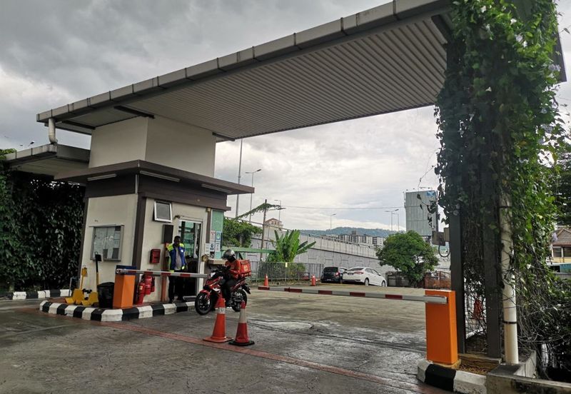 Neos @ PandanMas Townhouse