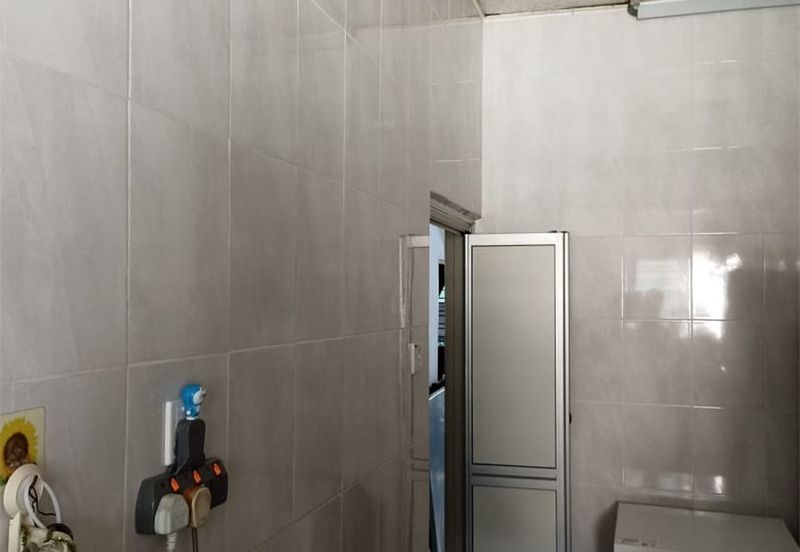 Jalan Taman Kinrara 2/1A