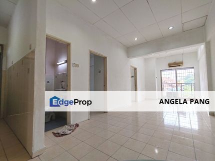 Red Ruby Apartment Taman Universiti Indah , Seri kembangan, Selangor, Seri Kembangan
