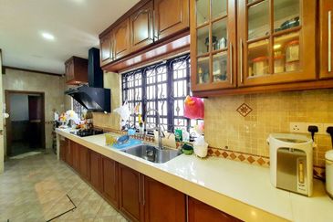 Bandar Tasik Selatan Corner Lot Fully Renovated 28x70