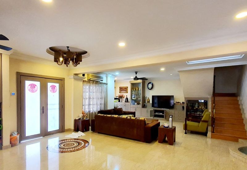 Bandar Tasik Selatan Corner Lot Fully Renovated 28x70