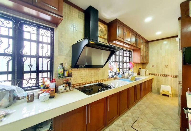 Bandar Tasik Selatan Corner Lot Fully Renovated 28x70