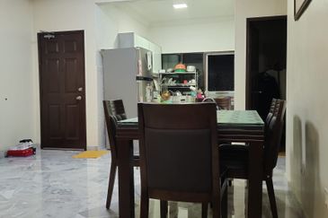 Sri Tanjung Apartment