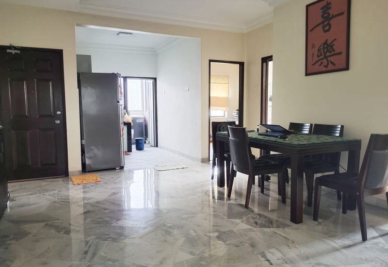 Sri Tanjung Apartment