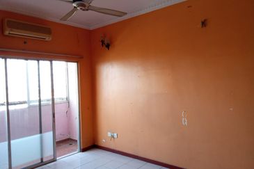 Sri Teratai Apartment