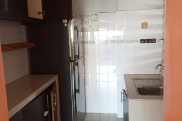 Sri Teratai Apartment