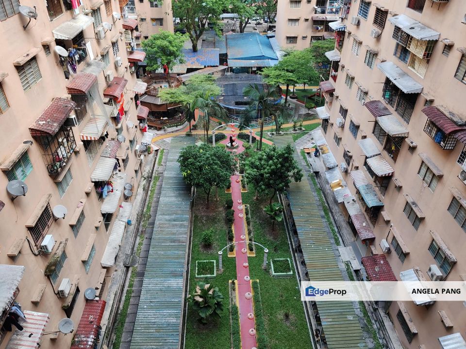 Miharja Flat Near Lrt, Cheras, Kuala Lumpur, Cheras