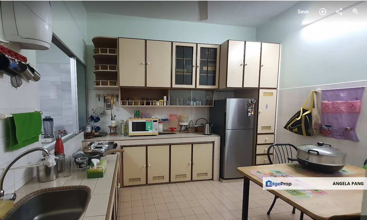 2 storey Taman University Indah, Seri kembangan , Selangor, Seri Kembangan