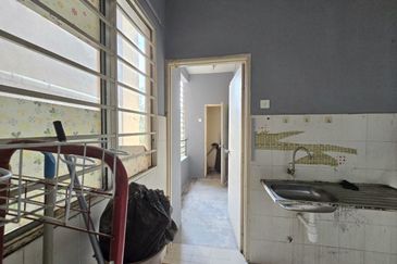 Laman Suria e-Resort Apartment