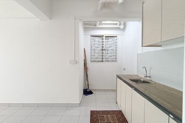 The Residence 1 @ Tiara South