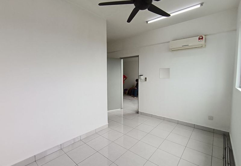 The Residence 1 @ Tiara South