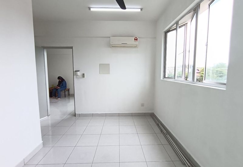 The Residence 1 @ Tiara South