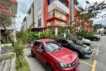 The Parc Factory Outlet