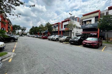 The Parc Factory Outlet