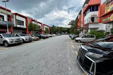 The Parc Factory Outlet