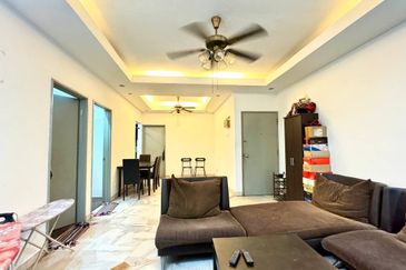 Putra Apartment
