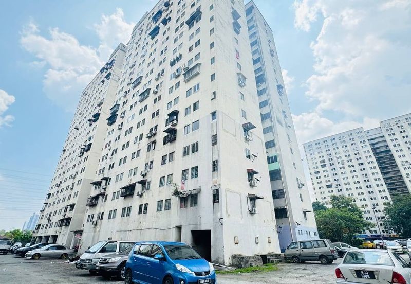 Flat Mutiara Fadason