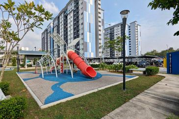 D'Kristal Apartment @ Setia EcoHill (Pangsapuri D'Kristal)